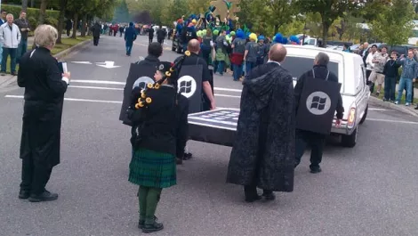 Microsoft holds iPhone funeral