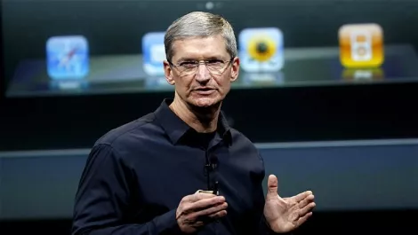 Woz: Don't sack Cook, Apple's still cool
