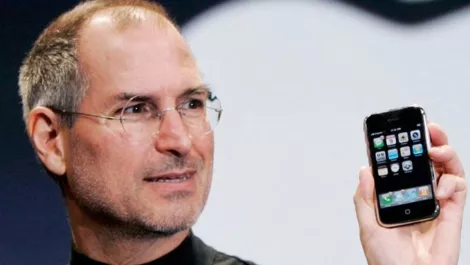 Samsung seeks solace in Apple's 'Holy War' on Google