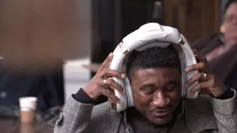 These oversized headphones have no bass, but they do pinch your ears