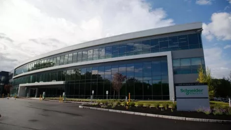 Schneider Electric launches Masterpact MTZ